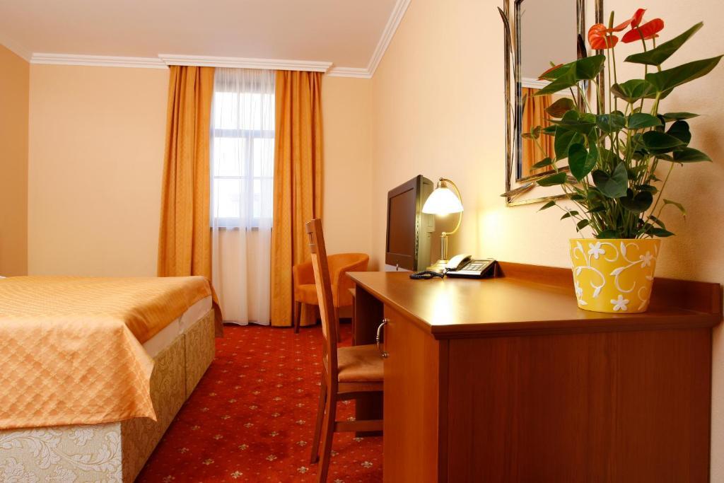 Hotel Majolika Modra Habitación foto